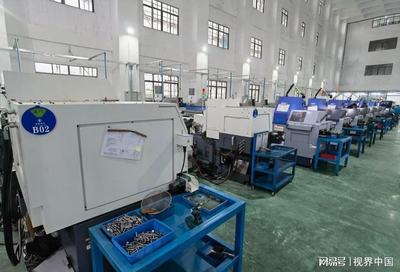 媒体深度报道中国工匠企业精神的广东史特牢紧固件超级工厂